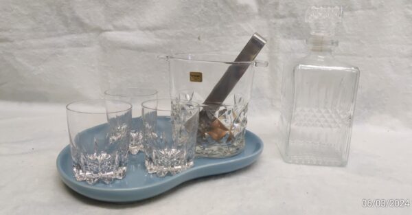 Boussac Brocante - Ensemble carafe à whisky en cristal avec verres, seau à glace et plateau - Lot 5