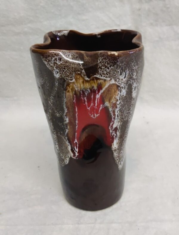 Boussac Brocante - Joli vase émaillé brun, rouge et blanc - Lot 10