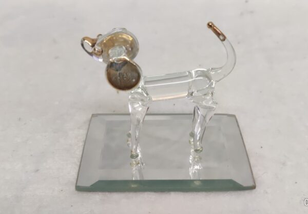 Boussac Brocante - Collection de jolies décorations en verre, un bateau dans une bouteille, une fleur en cristal 3D gravée au laser avec un papillon, et un chien en verre 3D - Lot 30